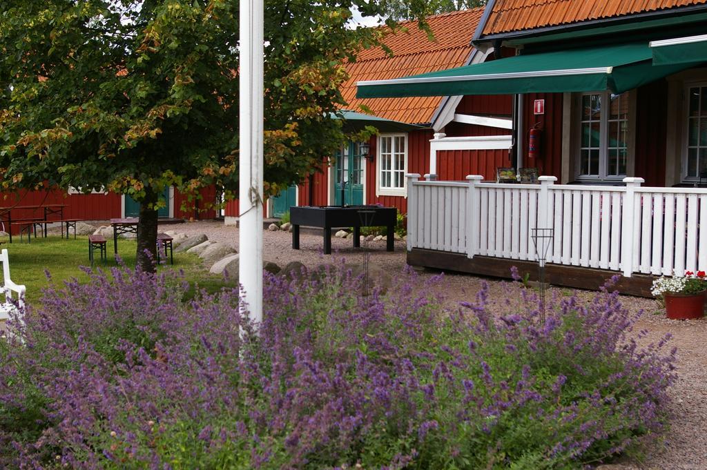 Oxgarden Hotel Vimmerby Bagian luar foto