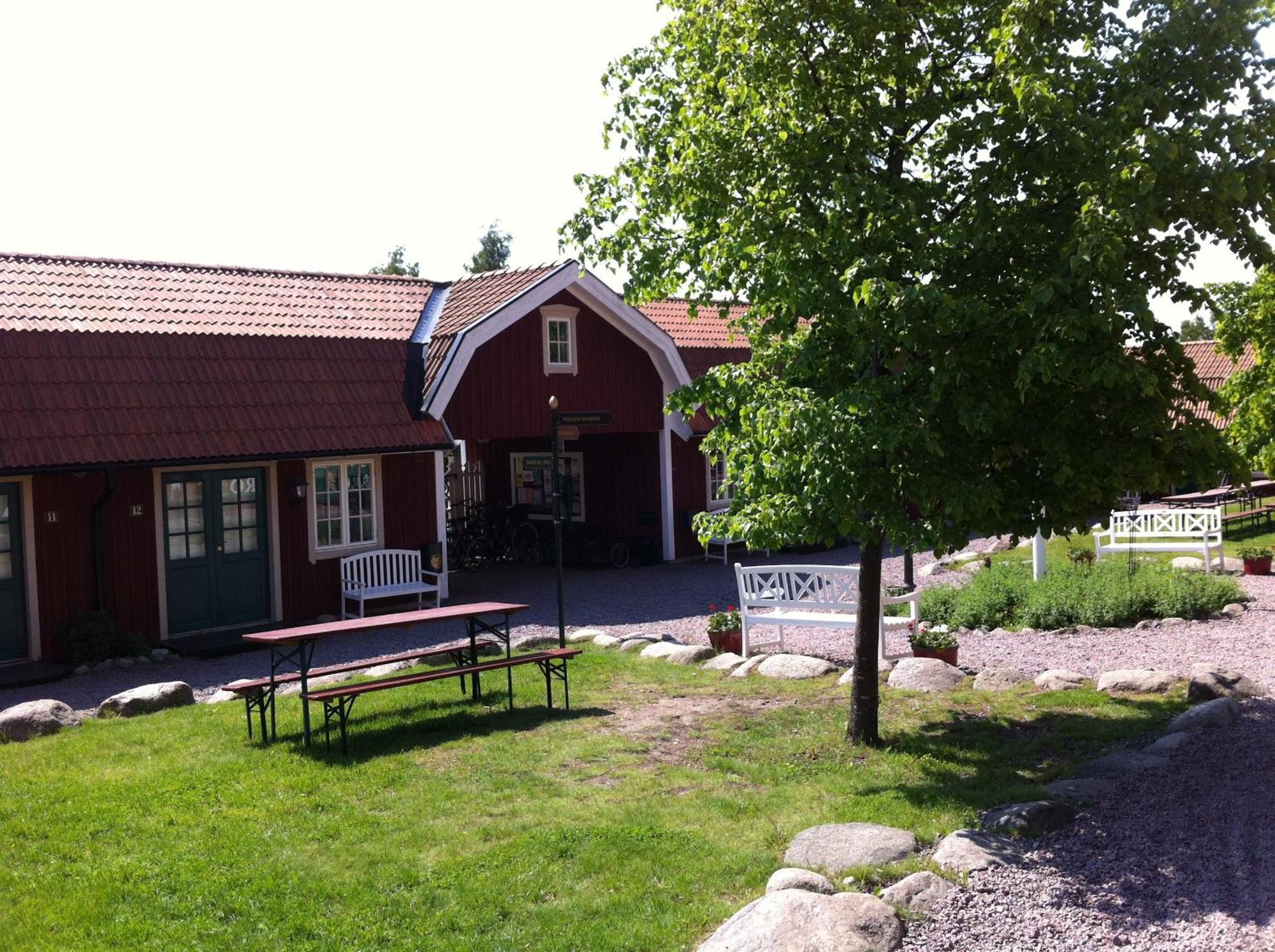Oxgarden Hotel Vimmerby Bagian luar foto