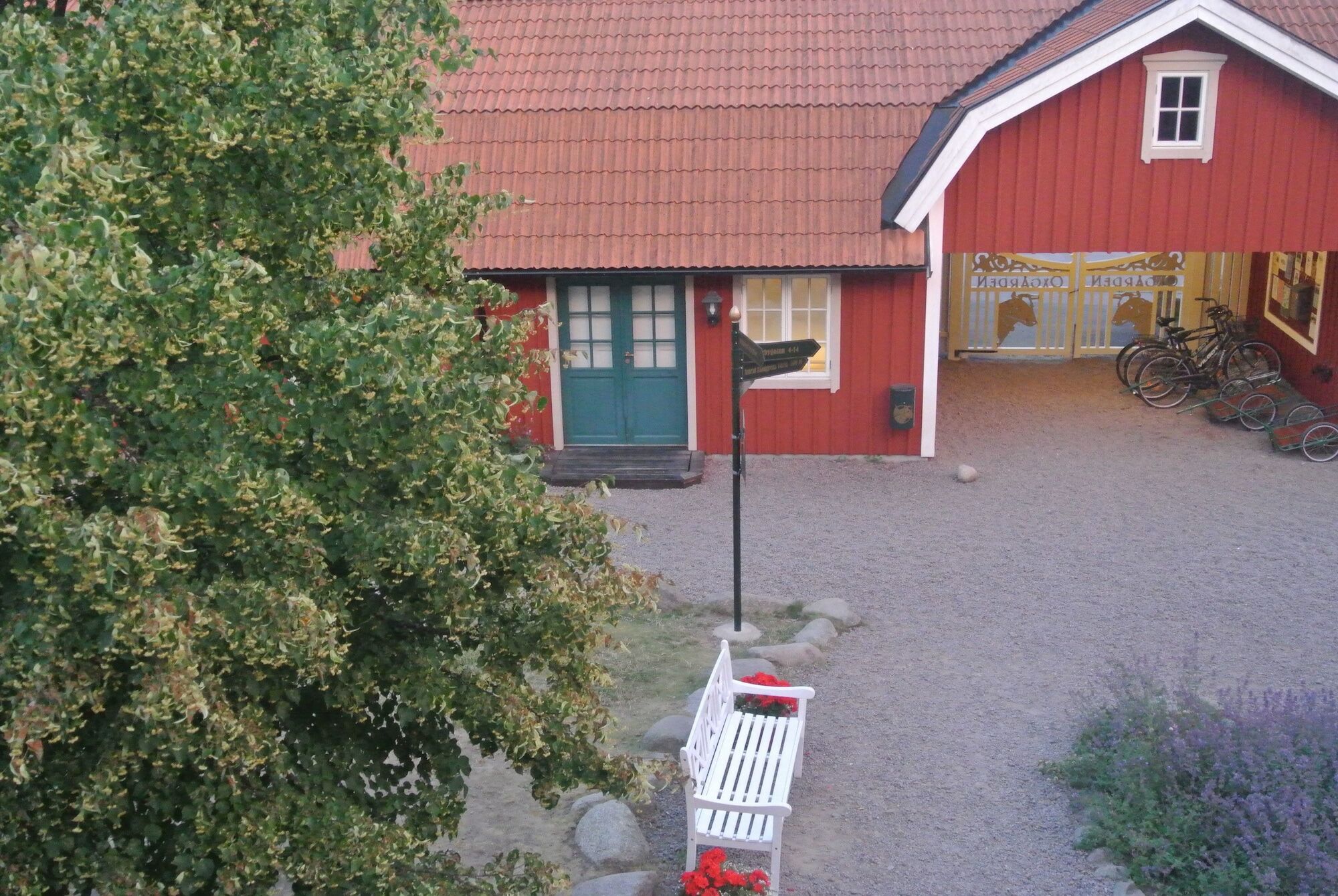 Oxgarden Hotel Vimmerby Bagian luar foto